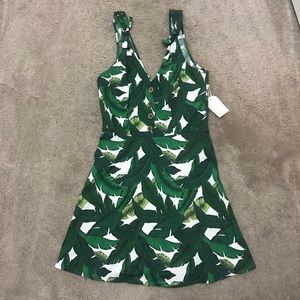 NWT Forever 21 Button Front Leaf Print Dress Sz M
